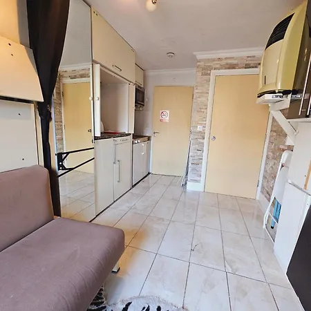 Cosy And Functional Studio In London Edgware Exterior photo