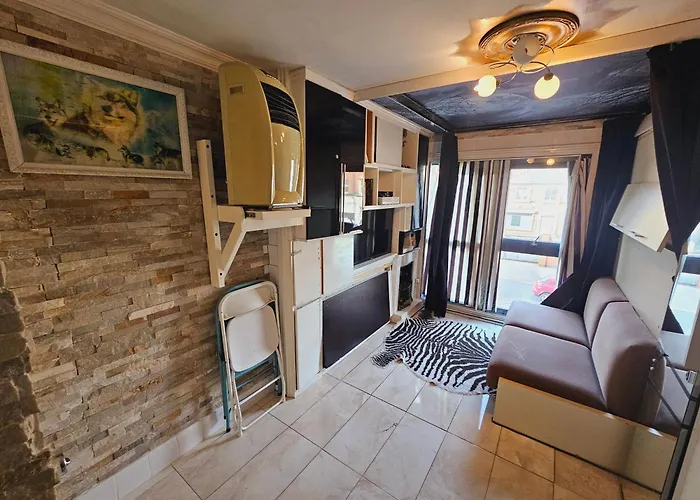 Cosy And Functional Studio In London