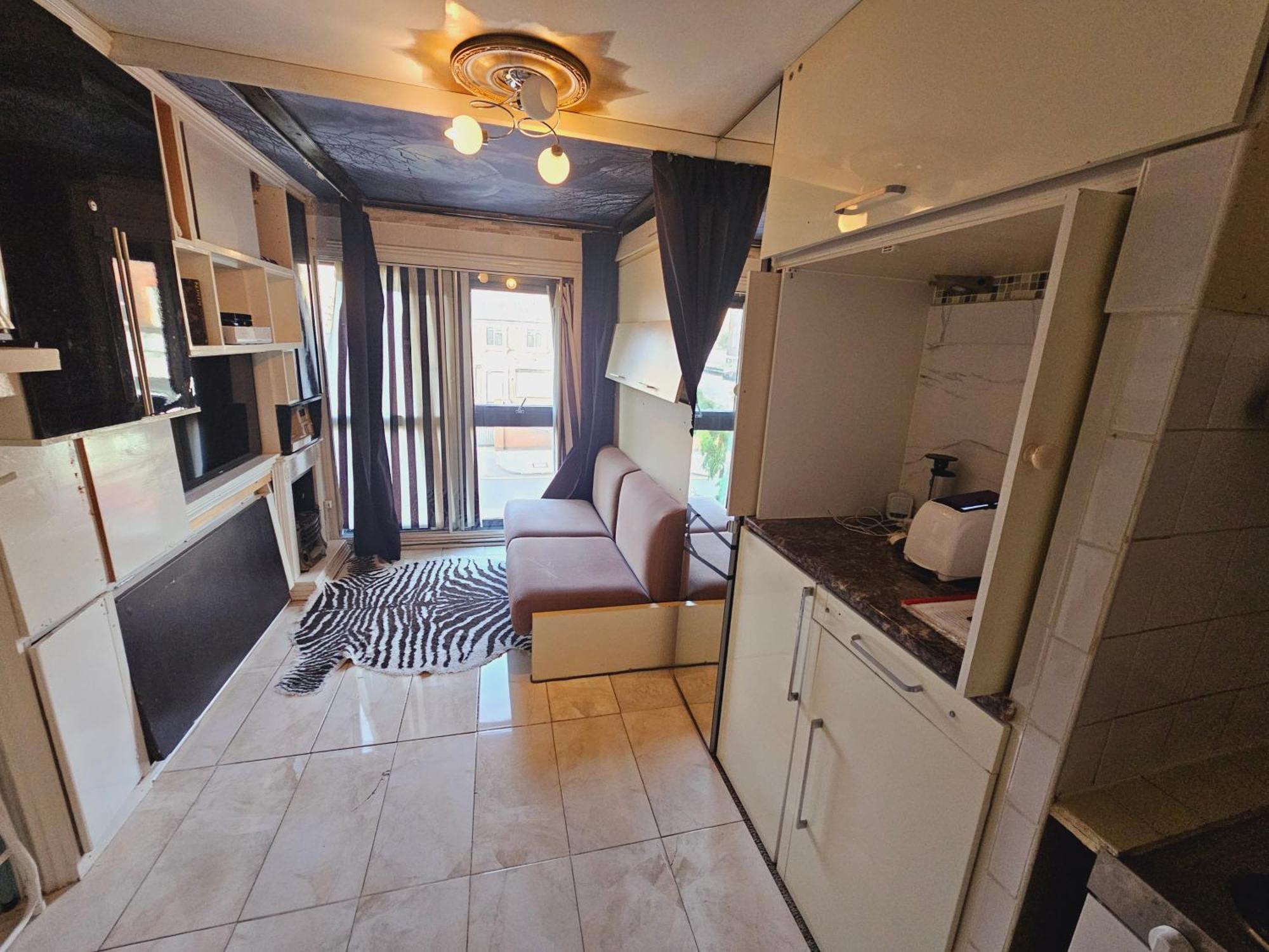 Cosy And Functional In London Appartement